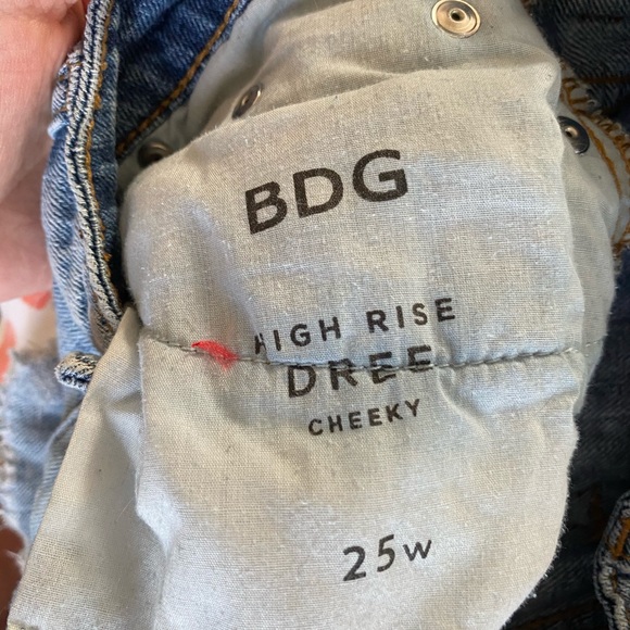 High Rise Cheeky Shorts - Picture 4 of 4